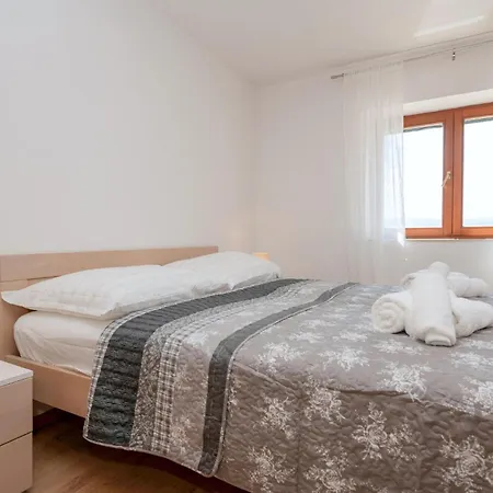 Tatil Evi Lovely In Donji Vinjani